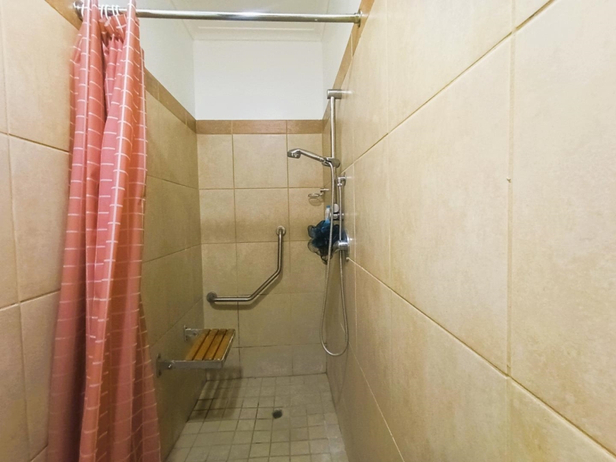 1 Bedroom Property for Sale in Hospitaalpark Free State